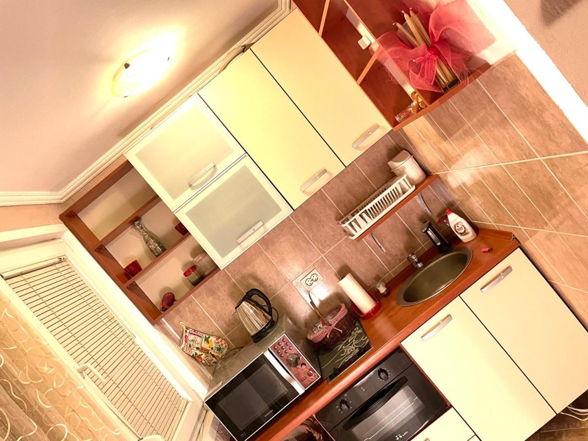 Studio Apartment For Rent In ブドヴァ エクステリア 写真